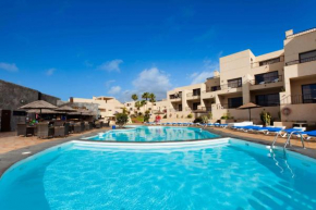 Отель Blue Sea Apartamentos Costa Teguise Gardens  Тегисе